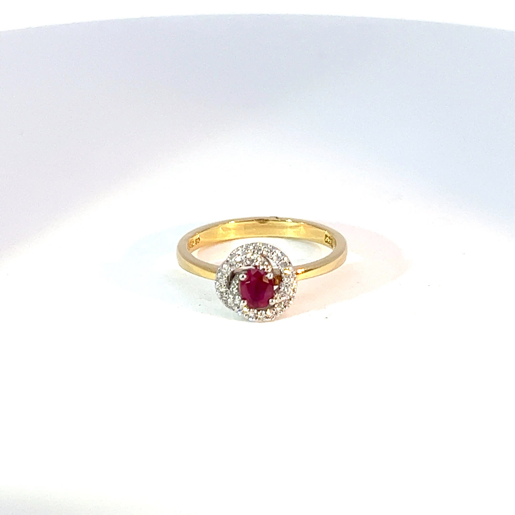 18ct Yellow Gold Ruby & Diamond Rose Ring