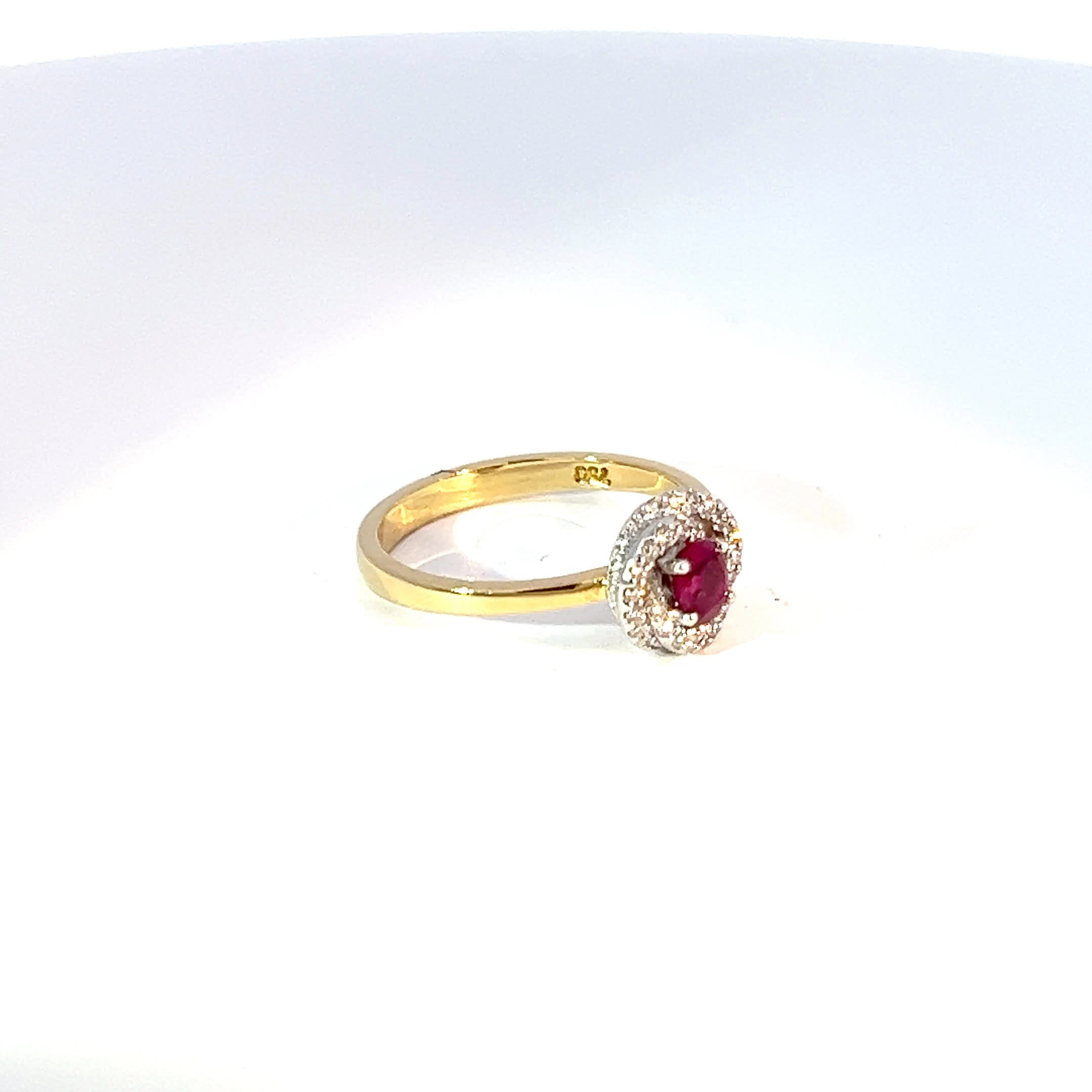 18ct Yellow Gold Ruby & Diamond Rose Ring