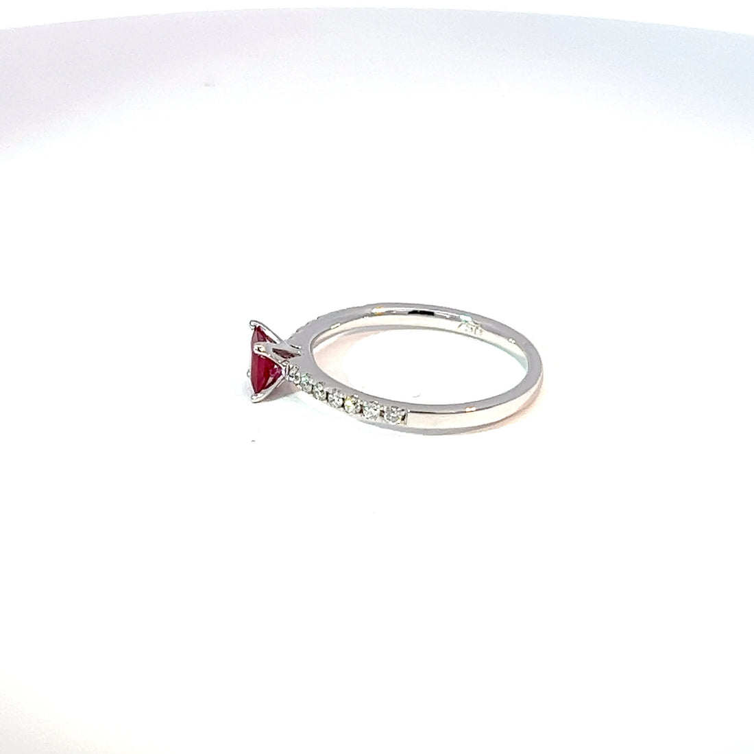 18ct White Gold Ruby & Diamond Shoulder Ring
