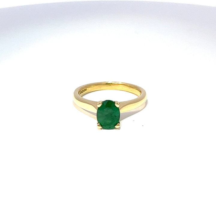 18ct Yellow Gold Oval Emerald Ring