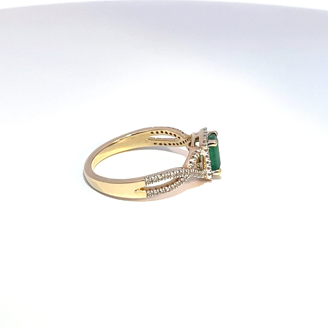 9ct Yellow Gold Emerald & Diamond Twist Ring