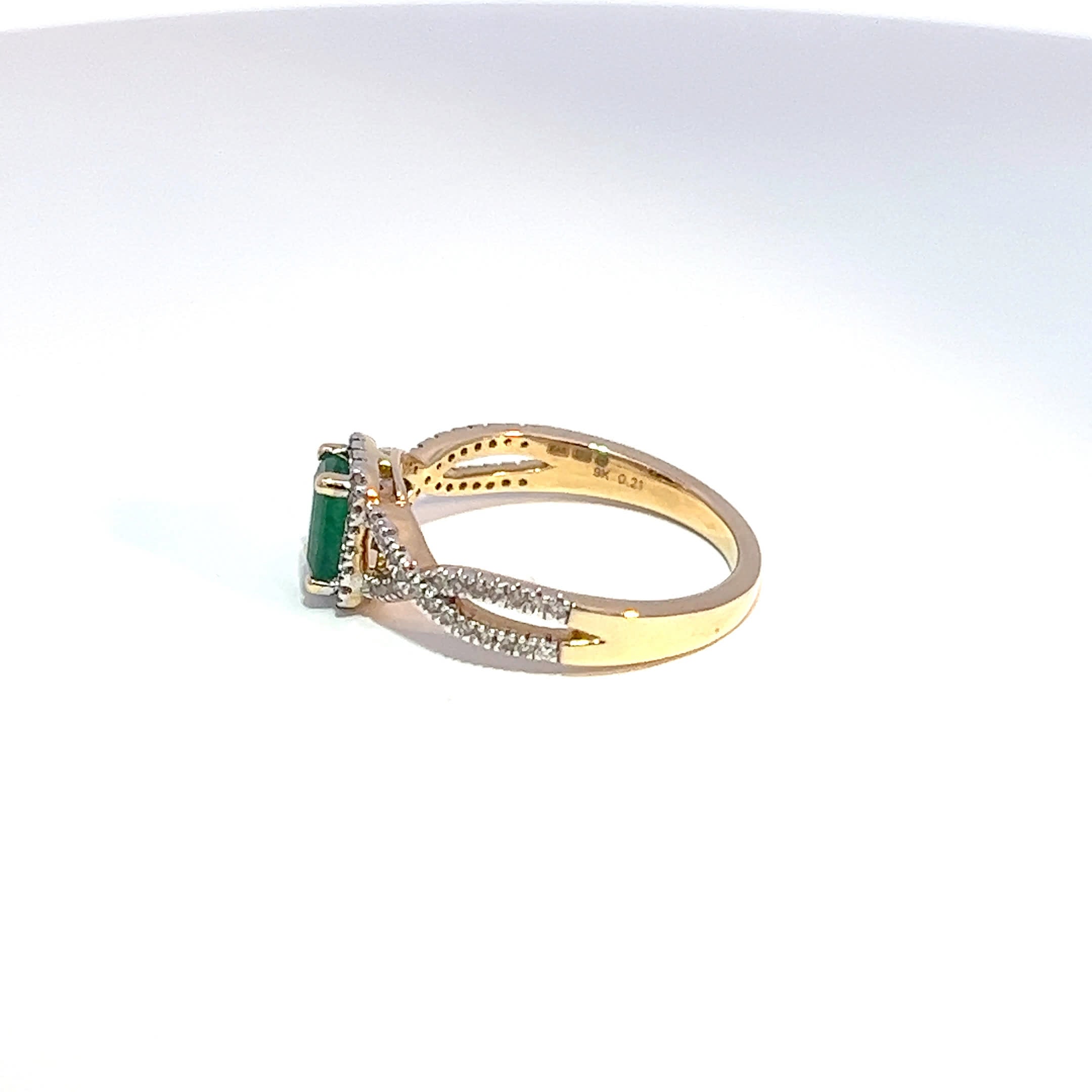9ct Yellow Gold Emerald & Diamond Twist Ring