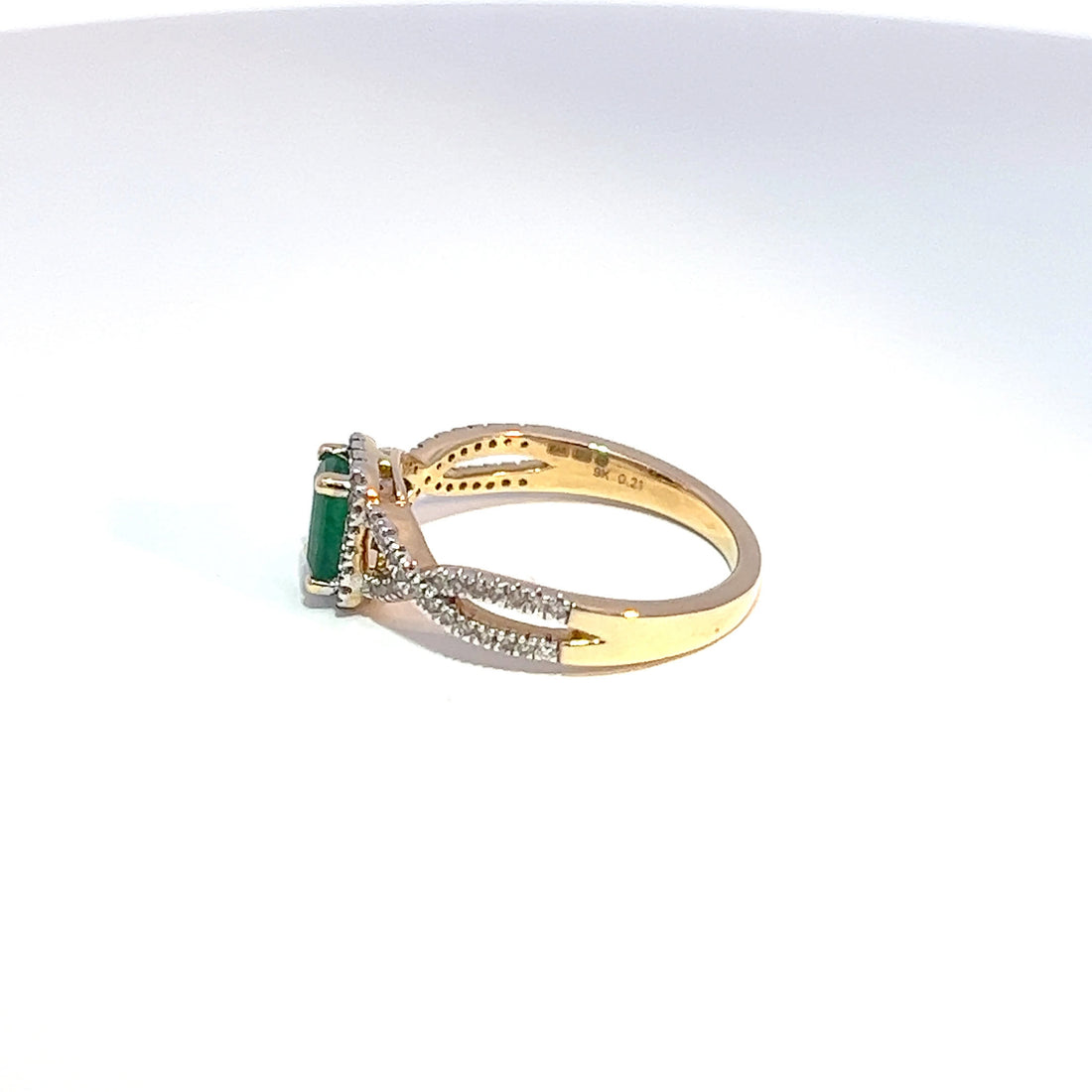 9ct Yellow Gold Emerald & Diamond Twist Ring