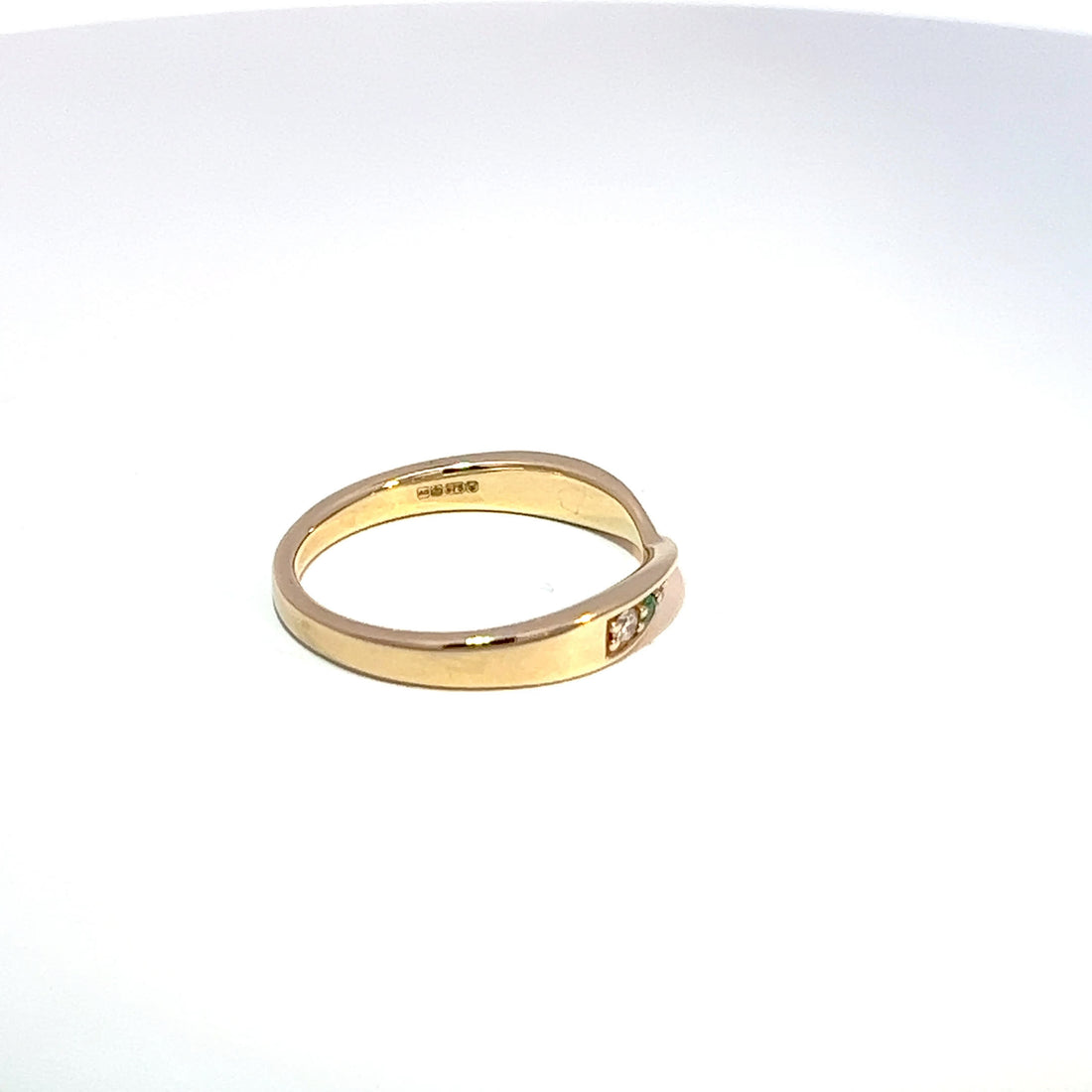 9ct Yellow Gold Emerald & Diamond Crossover Band