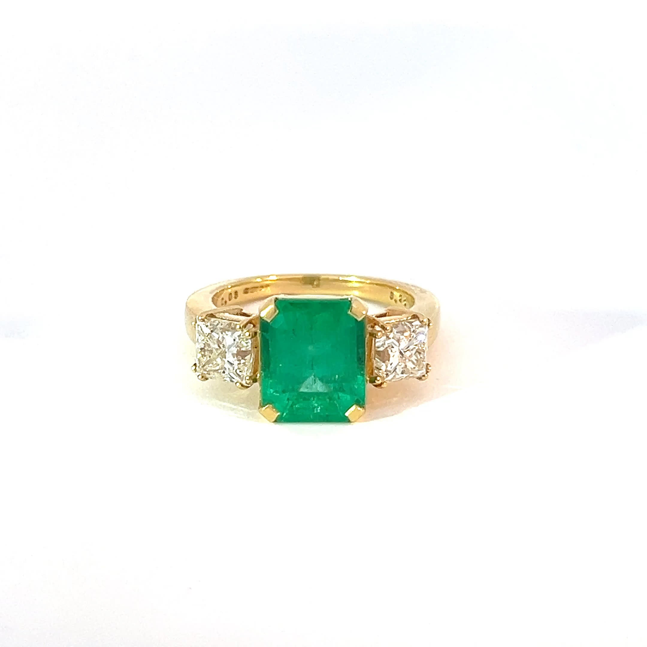 18ct Yellow Gold Emerald & Diamond Trilogy Ring 