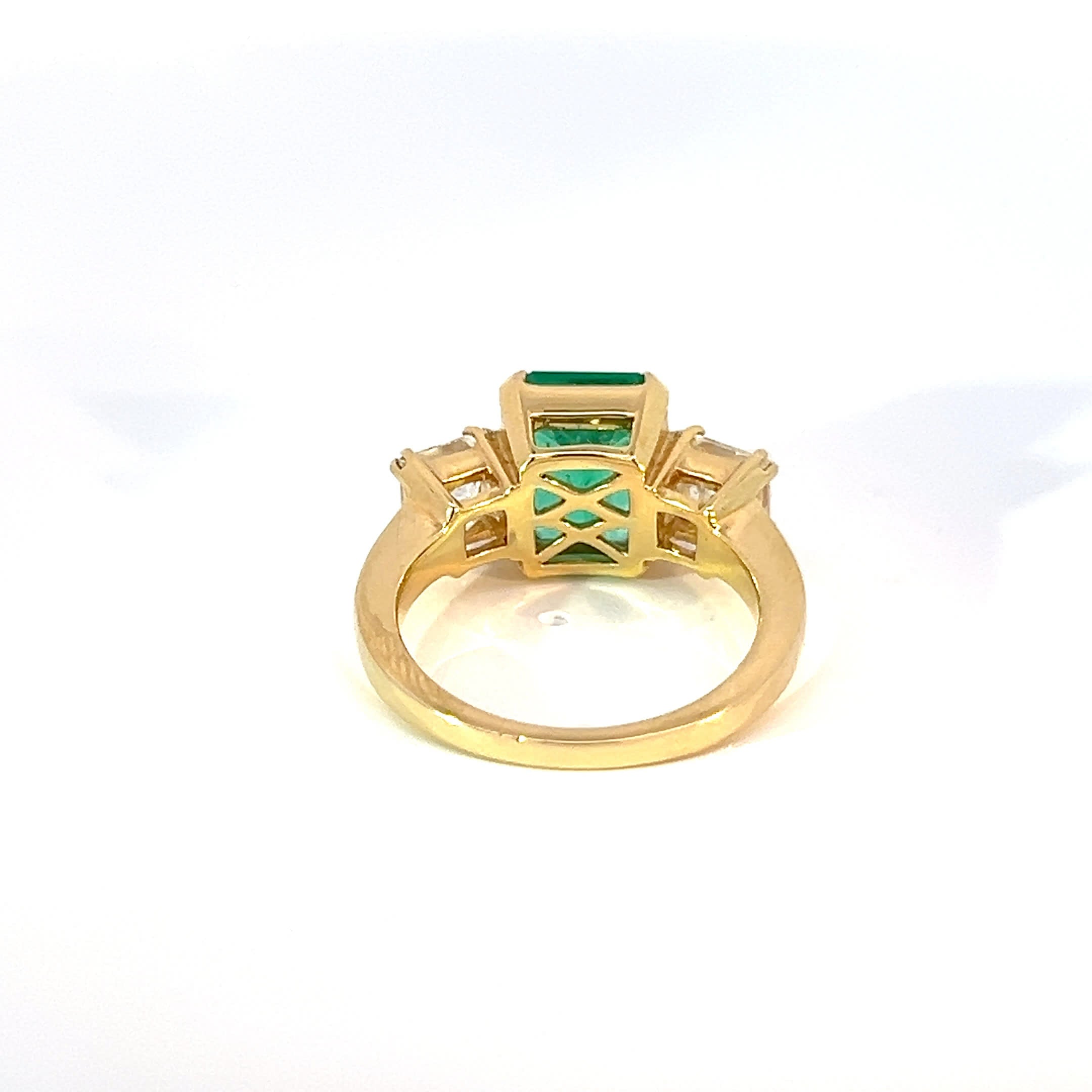 18ct Yellow Gold Emerald & Diamond Trilogy Ring