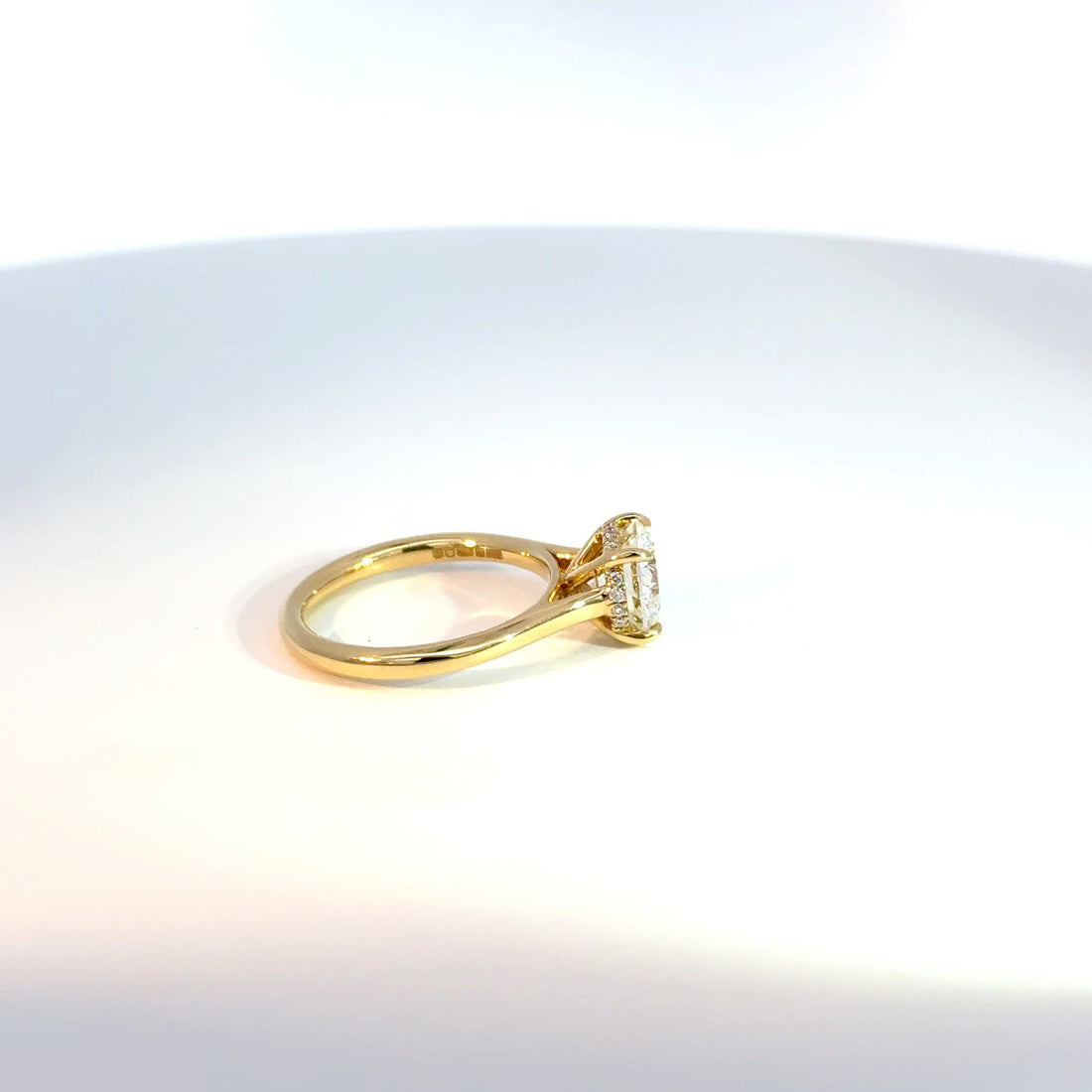 18ct Yellow Gold 2ct Round Lab Grown Diamond Solitaire