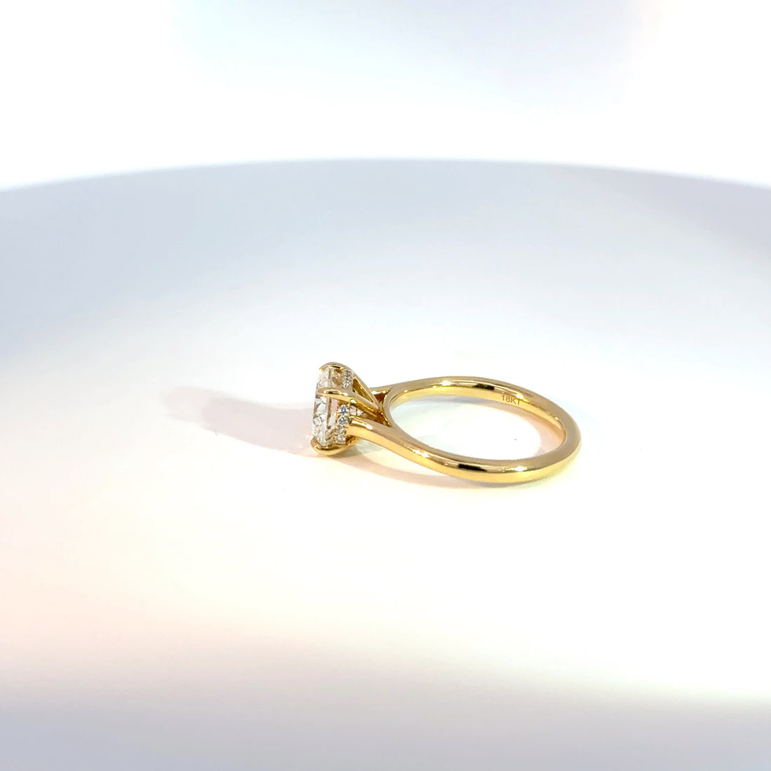 18ct Yellow Gold 2ct Round Lab Grown Diamond Solitaire