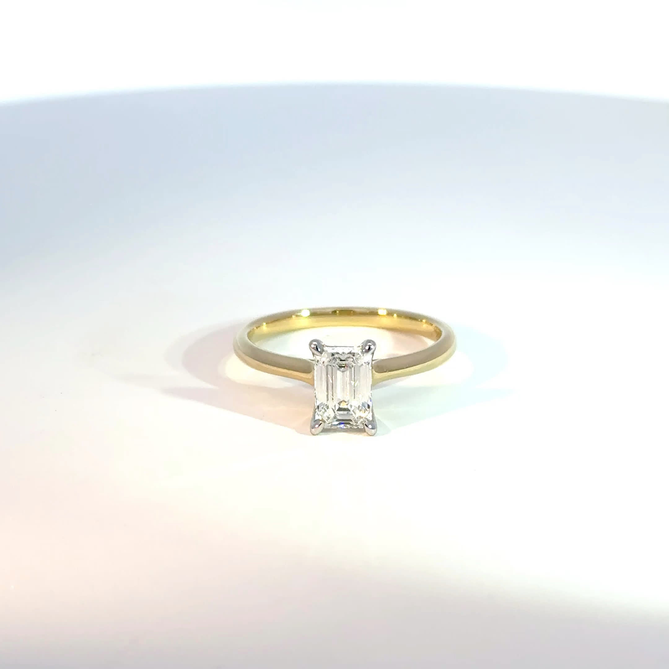 9ct Yellow Gold 1ct Emerald Cut Lab Grown Diamond Solitaire