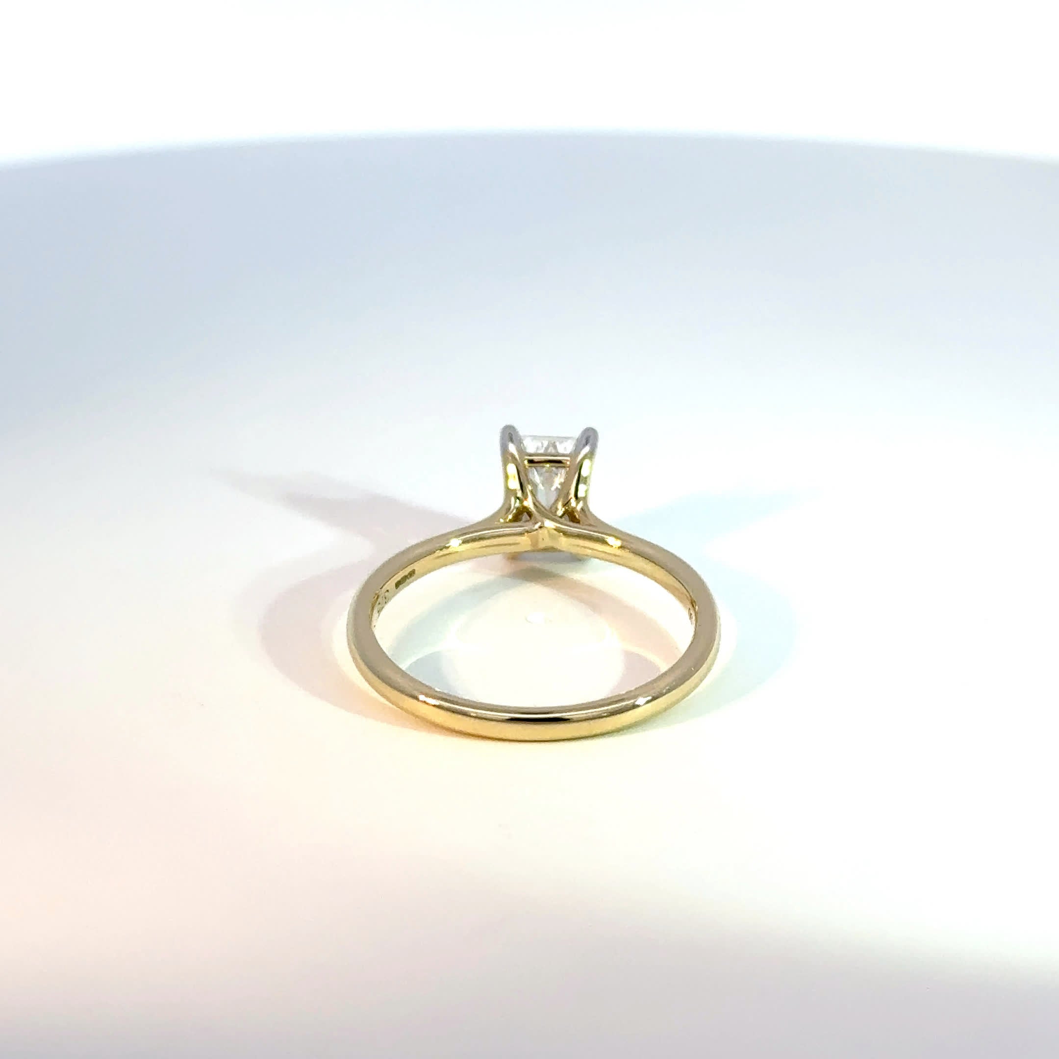 9ct Yellow Gold 1ct Emerald Cut Lab Grown Diamond Solitaire