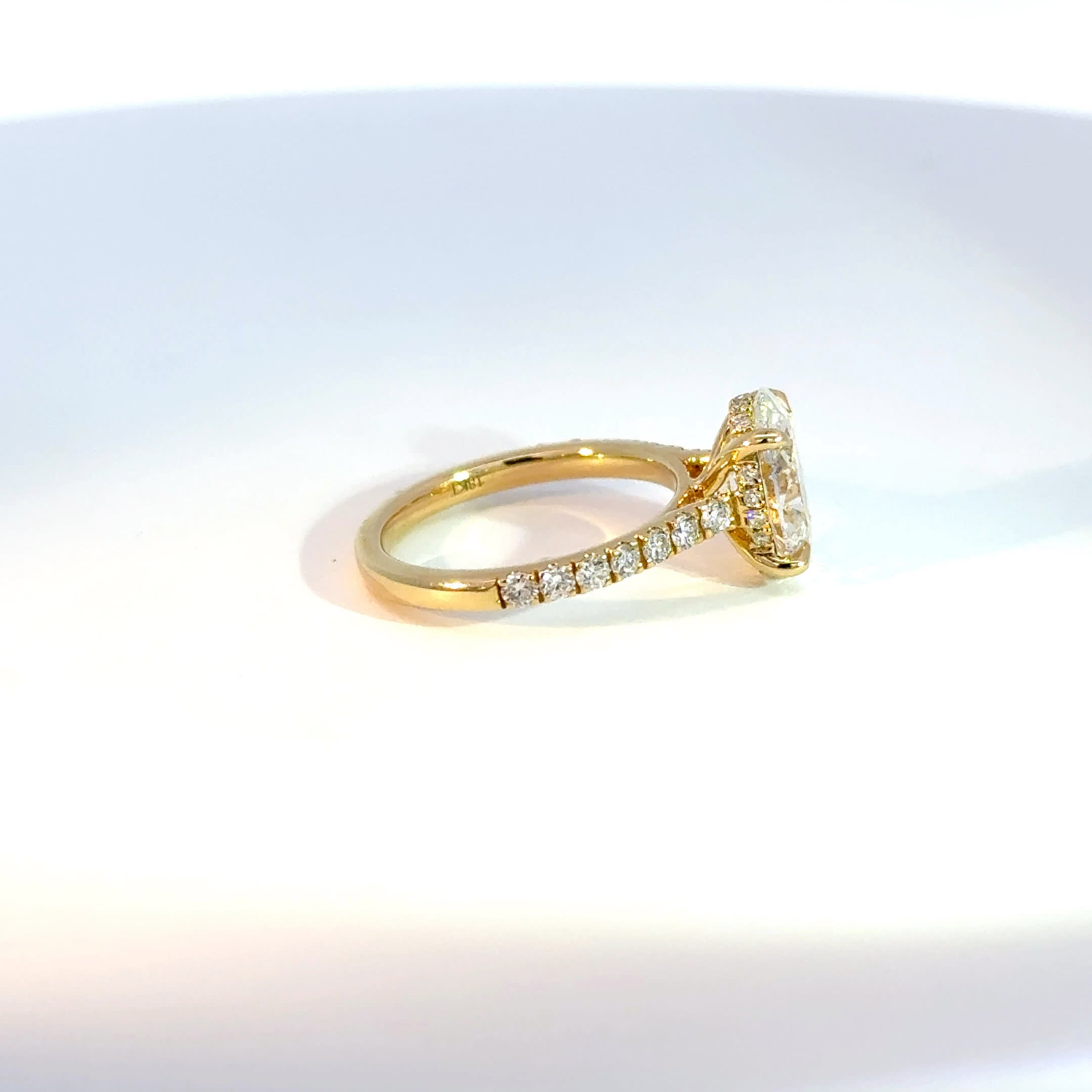 18ct Yellow Gold 2ct Oval Lab Diamond Solitaire