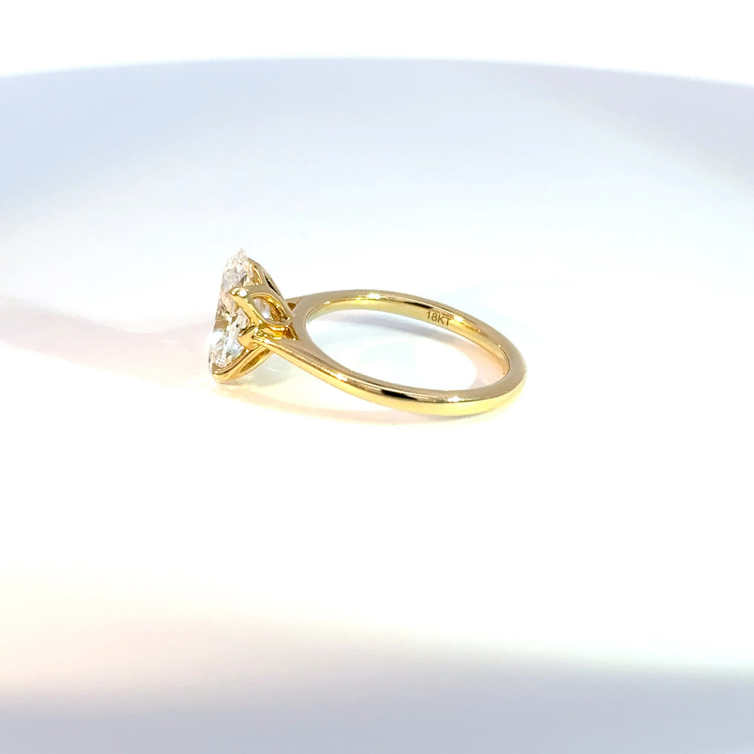 18ct Yellow Gold 3ct Oval Lab Diamond Solitaire