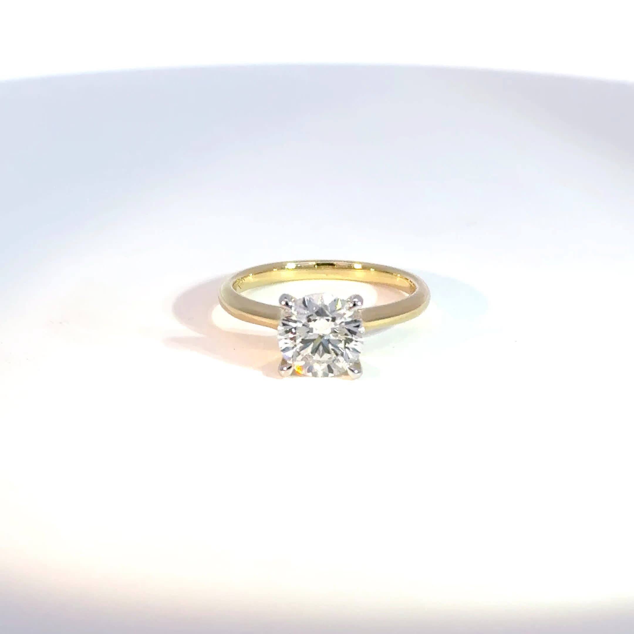 9ct Yellow Gold 1ct Round Lab Diamond Solitaire