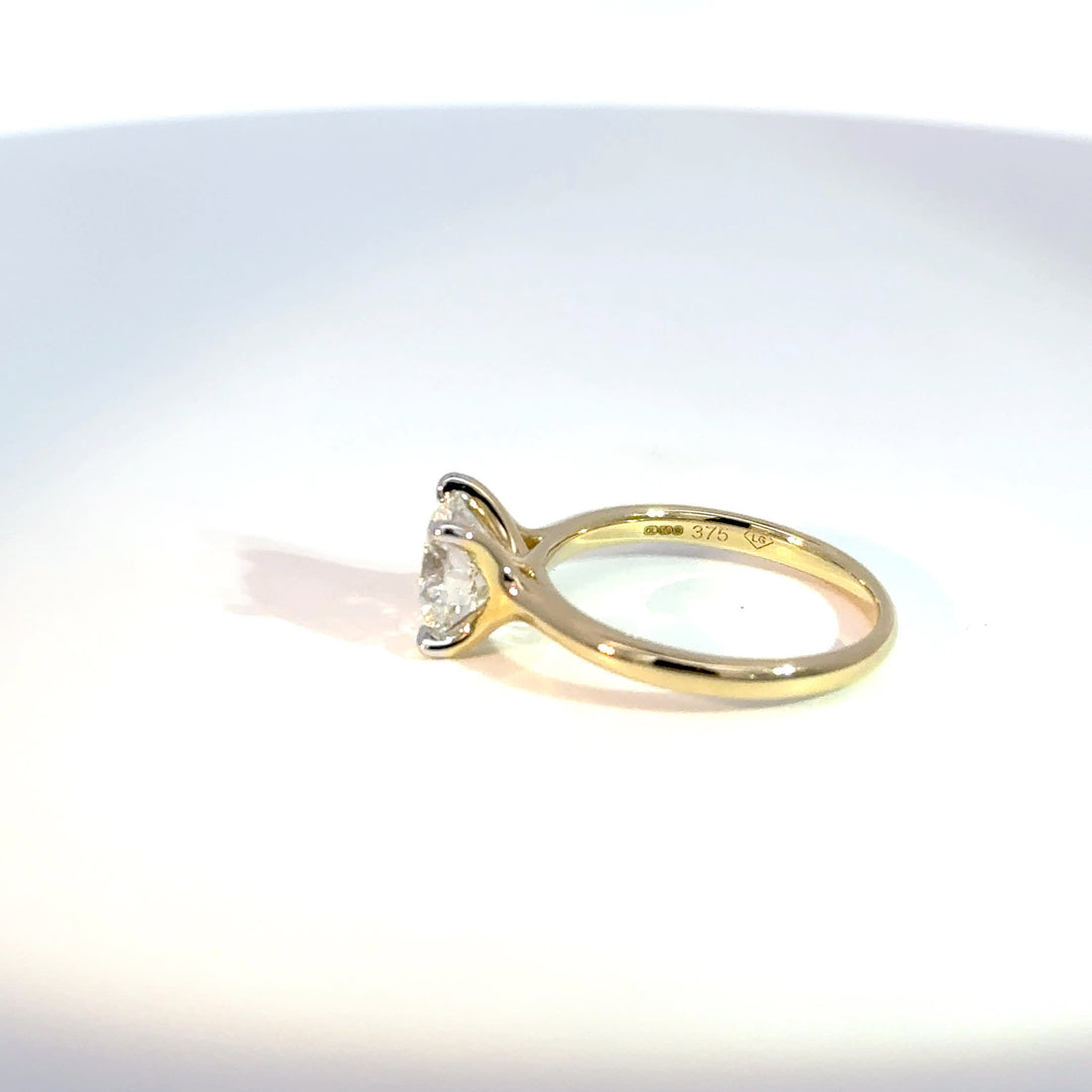 9ct Yellow Gold 1ct Round Lab Diamond Solitaire