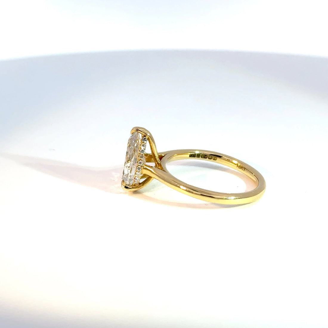 18ct Yellow Gold 2ct Pear Lab Diamond Solitaire