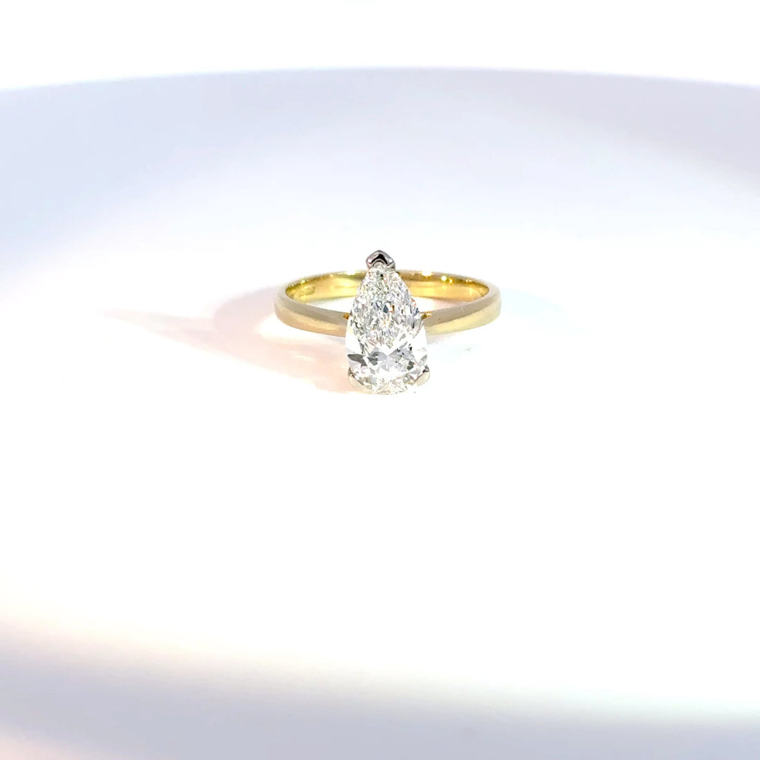 9ct Yellow Gold 1.54ct Pear Lab Dimaond Solitaire